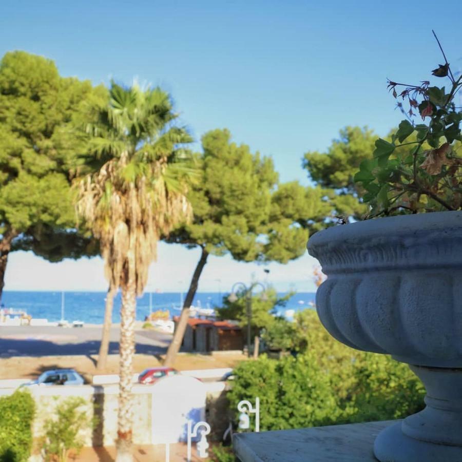 Villa Del Melograno Patti Buitenkant foto